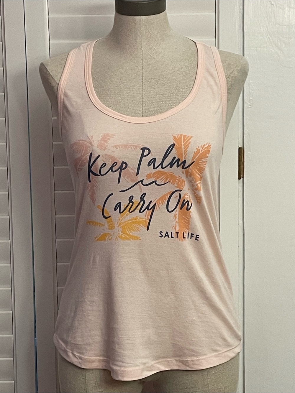Salt Life Women’s Light Pink “Keep Palm Carry On” Graphic Palm Razorback Tank